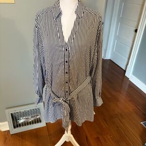 Lane Bryant Hi-Low Blue & White Striped V-Neck Shirt Tunic Long Sleeve Size 20